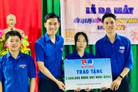 Nhằm góp phần bảo tồn và phát huy giá trị văn hóa truyền thống của địa phương, Đoàn xã Tuy Phước đã tổ chức lễ ra mắt Câu lạc bộ chèo Bả trạo trong thanh niên.