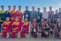 Võ sư Nguyễn Văn Cảnh, huấn luyện viên quyền thuật đội tuyển võ cổ truyền tỉnh Gia Lai tham gia huấn luyện Võ cổ truyền Việt Nam tại Ấn Độ.