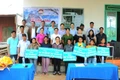 Quang cảnh lễ bàn giao nhà Đại đoàn kết cho các hộ gia đình có hoàn cảnh khó khăn trên địa bàn phường Chi Lăng. Ảnh: R.H