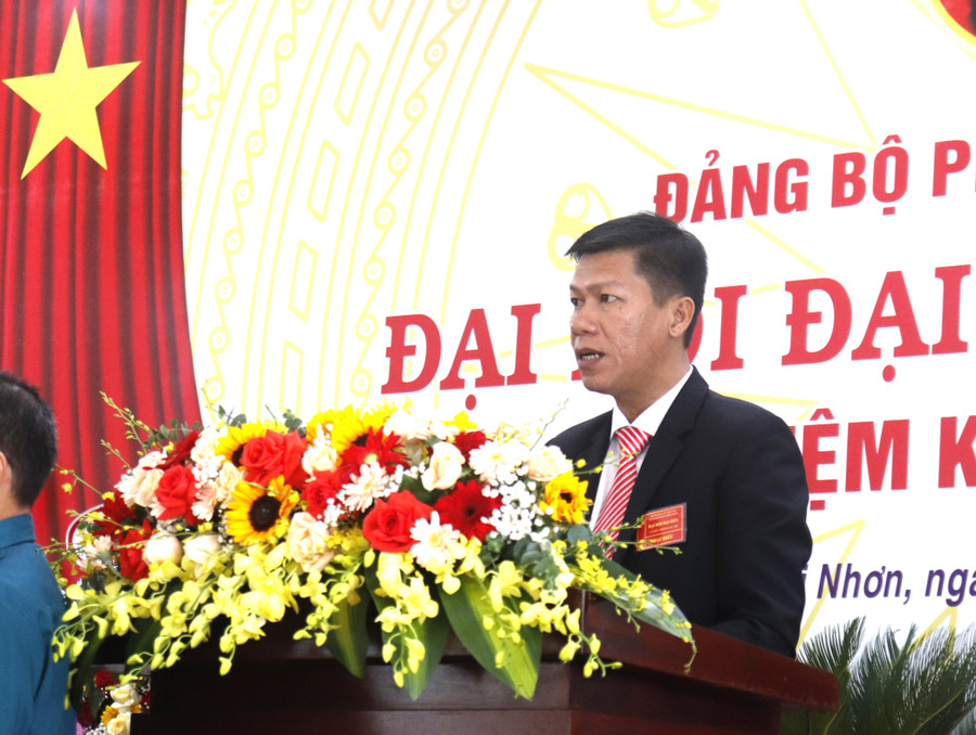 Đồng chí Phạm Tiến Dũng được chỉ định làm Bí thư Đảng ủy phường Hoài Nhơn, nhiệm kỳ 2025 - 2030. Ảnh: M.H 5.jpg