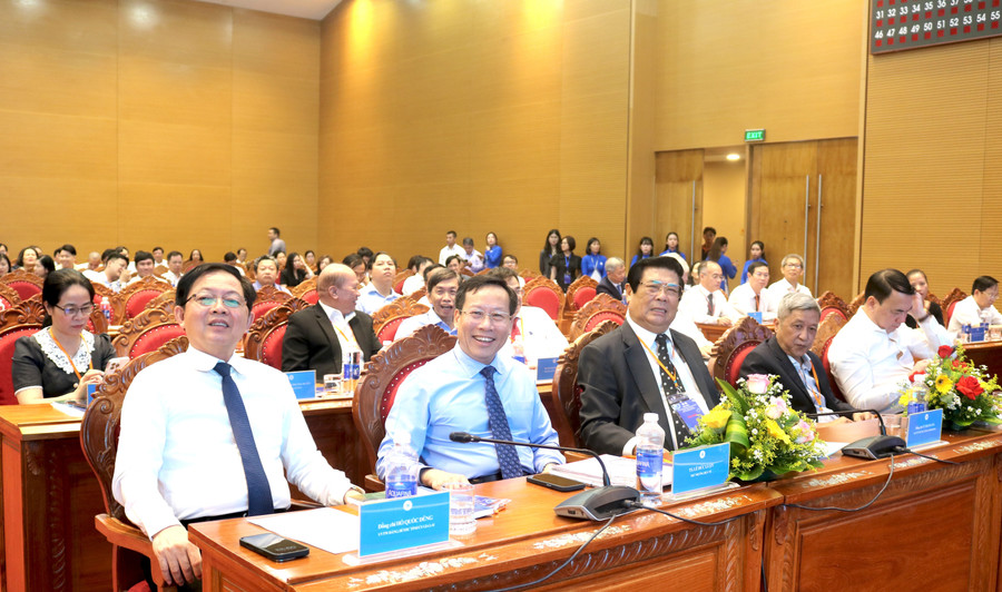 Các đại biểu dự hội nghị. Ảnh: M.H 2-2180.jpg
