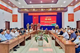 Thường trực Đảng ủy phường Pleiku chủ trì buổi gặp mặt doanh nghiệp đầu năm 2026 nhằm tăng cường kết nối và tháo gỡ khó khăn cho sản xuất kinh doanh.