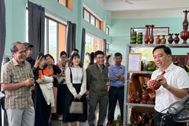 Giới thiệu sản phẩm du lịch trải nghiệm làng nghề tiện gỗ mỹ nghệ Bắc Nhạn Tháp (phường An Nhơn) năm 2025.