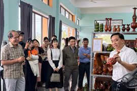 Giới thiệu sản phẩm du lịch trải nghiệm làng nghề tiện gỗ mỹ nghệ Bắc Nhạn Tháp (phường An Nhơn) năm 2025.