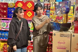 Thị trường quà Tết Nguyên đán Bính Ngọ 2026 chuyển dịch sang các sản phẩm bồi bổ sức khỏe, thiết kế tối giản, tiết kiệm nhưng vẫn đảm bảo tính thẩm mỹ và đúng nhu cầu người nhận