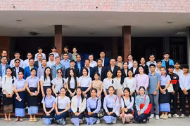 Trường Đại học Quy Nhơn tiếp nhận 32 sinh viên từ 4 tỉnh Nam Lào (Champasak, Attapeu, Sekong, Salavan) nhập học chương trình dự bị tiếng Việt ngày 30-12