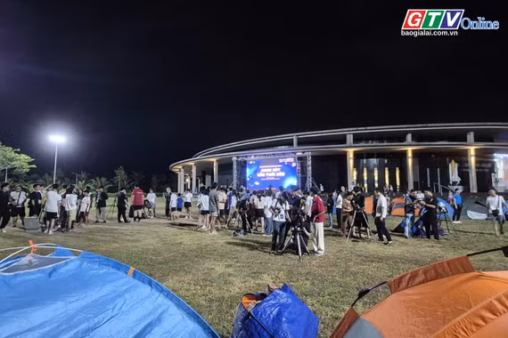 Độc đáo chương trình cắm trại thiên văn trong khuôn khổ Tuần lễ Thiên văn Cộng đồng Quốc tế 2026