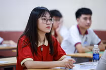 Thi tốt nghiệp THPT 2026: Xem gợi ý giải đề thi môn toán tại đây