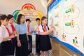 2 học sinh Trường Tiểu học Chu Văn An trả lại 15 triệu đồng cho người đánh rơi