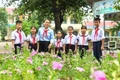 Giáo viên làm Tổng phụ trách Đội Trường Tiểu học Nay Der được nhận giải thưởng “Cánh én hồng”