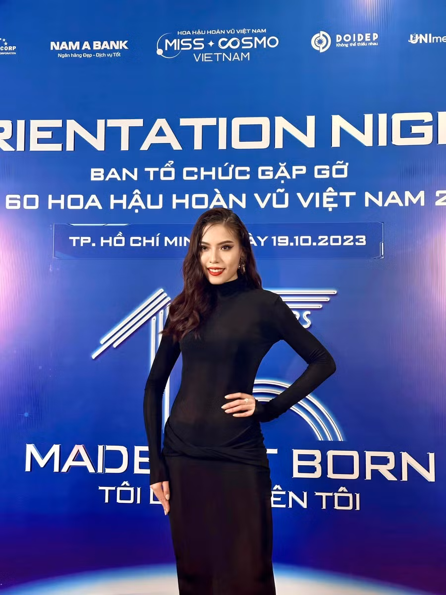 Trước đó, Bùi Hạnh Nguyên từng thử sức ở cuộc thi Miss Earth Vietnam 2023 song không đạt được thành tích cao. Nhiều người đánh giá dù có chiều cao nổi bật song các kỹ năng của cô gái 26 tuổi chưa thể cạnh tranh với loạt ứng viên mạnh như Ngô Bảo Ngọc, Vũ Thúy Quỳnh… Một số khán giả mong chờ màn bứt phá của người đẹp quê Long An ở đấu trường nhan sắc này. Ảnh: BTC