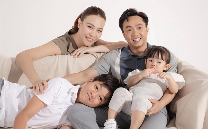 Vợ chồng Cường Đô La cầu cứu - Ảnh 3. Vợ chồng anh cầu cứu vì những tài khoản giả mạo