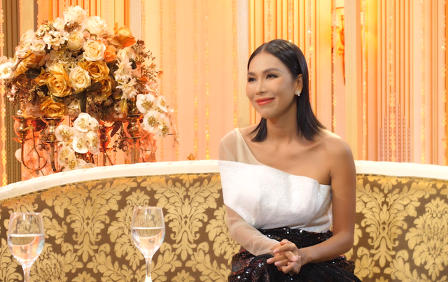 Ca sĩ Khánh Ngọc từng muốn bỏ nghề sau biến cố hôn nhân - Ảnh 1. Ca sĩ Khánh Ngọc trải lòng về những thăng trầm trong đời tại chương trình Đời nghệ sĩ lên sóng ngày 5.11 trên VTV9. Ảnh: BTC