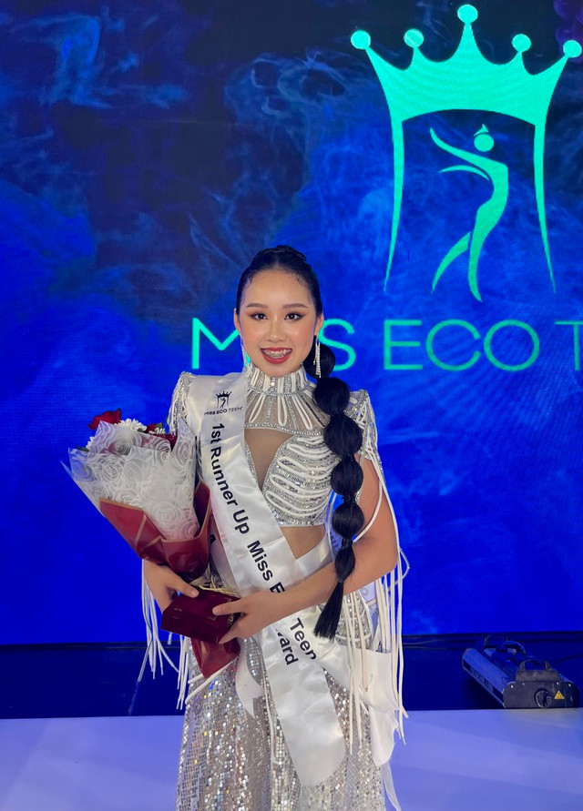 Nữ sinh Việt 14 tuổi giành á hậu 1 tại Miss Eco Teen International - Ảnh 2. Anna Hoàng giành vị trí Á hậu 1 Miss Eco Teen International 2023. Đây là thí sinh được Bella Vũ trong vai trò Giám đốc quốc gia cử đi Ai Cập tham gia cuộc thi. Ảnh: NVCC