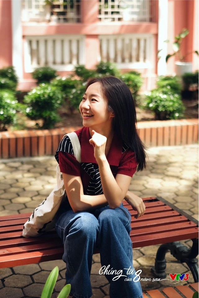 Vai chính phim truyền hình đầu tiên của Hoàng Hà đang phát sóng trên VTV3. Ảnh: FBNV Vai chính phim truyền hình đầu tiên của Hoàng Hà đang phát sóng trên VTV3. Ảnh: FBNV