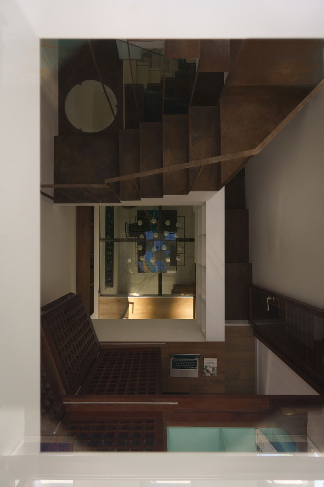 Thông tầng khiến không gian thêm phần thông thoáng, thư giãn. Thông tầng khiến không gian thêm phần thông thoáng, thư giãn.