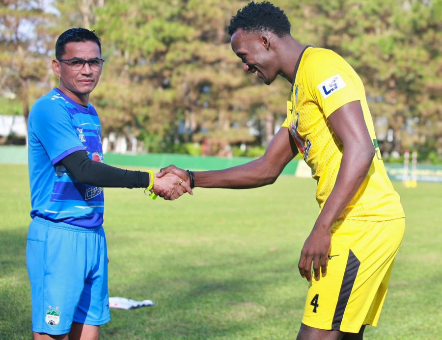 Trung vệ người Senegal bị thanh lý ngay trước vòng 3 V-League. Ảnh HAGL Trung vệ người Senegal bị thanh lý ngay trước vòng 3 V-League. Ảnh HAGL