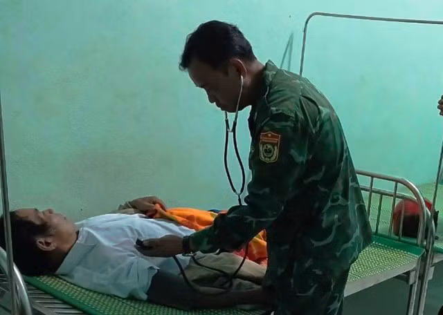 Hiện 3 người bị ngộ độc đã tỉnh táo. Ảnh: NAM THỊNH