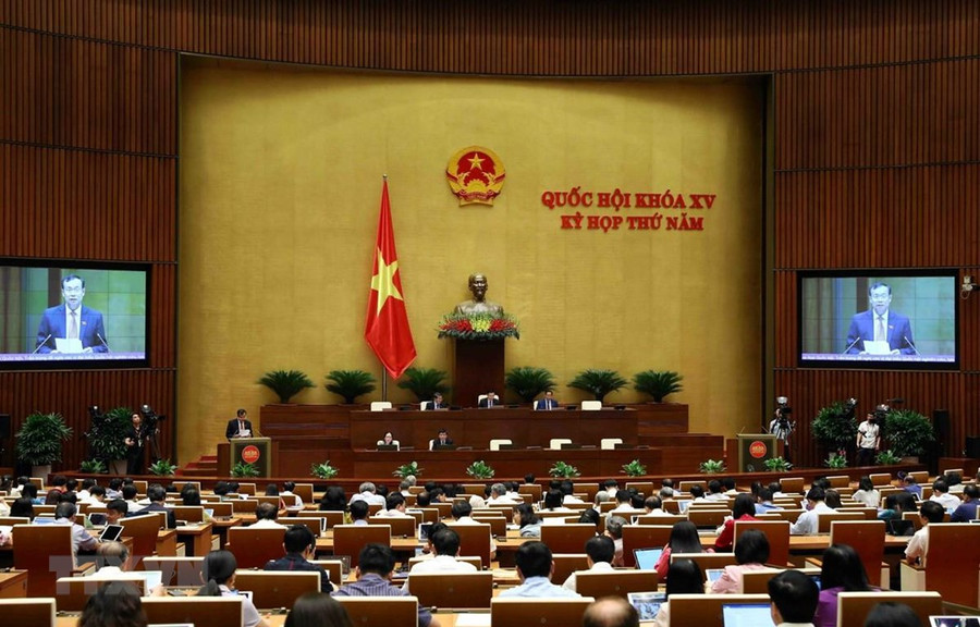 Quốc hội thảo luận ở hội trường về dự kiến Chương trình giám sát của Quốc hội năm 2024. Ảnh: Doãn Tấn/TTXVN Quốc hội thảo luận ở hội trường về dự kiến Chương trình giám sát của Quốc hội năm 2024. (Ảnh: Doãn Tấn/TTXVN)