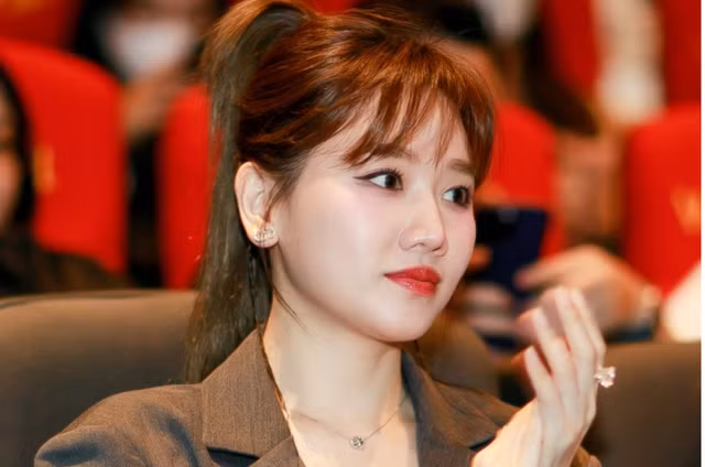 Hari Won khẳng định không mượn tiền vì nợ nần là chuyện khủng khiếp đối với cô. Ảnh: TL