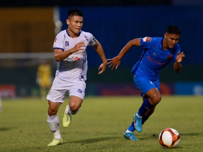 B.Bình Dương bị cầm hòa đáng tiếc ở vòng 9 V-League 2023