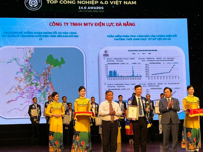 Đà Nẵng lần thứ 2 được vinh danh trong lĩnh vực chuyển đổi số - Ảnh 3. Công ty TNHH MTV Điện lực Đà Nẵng được vinh danh lần này