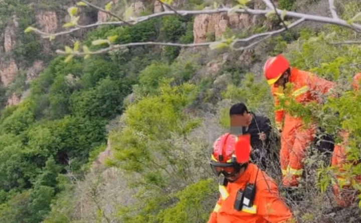 Hiện trường vụ tai nạn. Ảnh: Sohu Hiện trường vụ tai nạn. Ảnh: Sohu