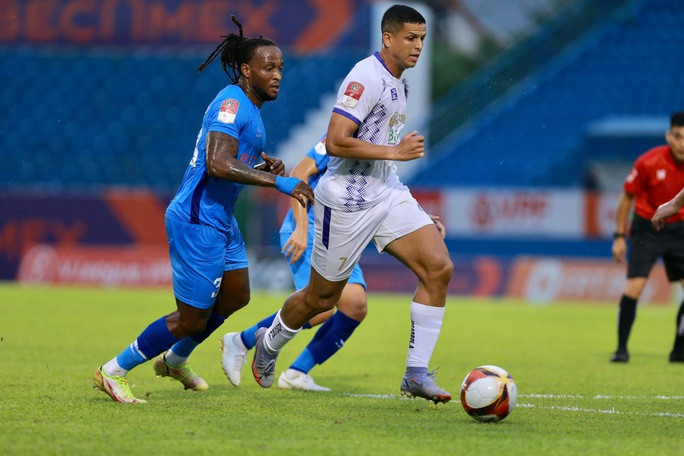 Tiến Linh ghi bàn, B.Bình Dương cầm hòa Hà Nội FC - Ảnh 3.