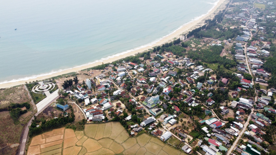 Dự kiến 566 hộ dân phải dời đi, nhường đất cho dự án Nhà máy thép Long Sơn Dự kiến 566 hộ dân phải dời đi, nhường đất cho dự án Nhà máy thép Long Sơn