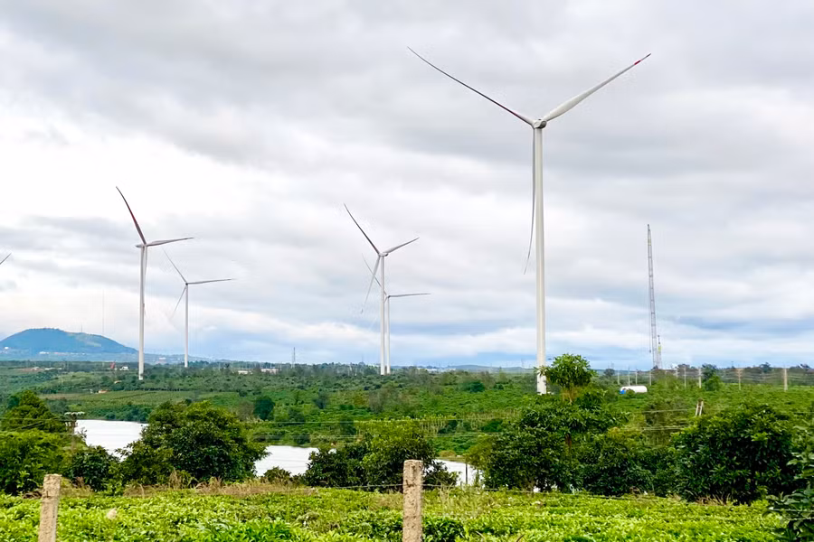 Dự án điện gió tại xã Bàu Cạn, huyện Chư Prông. Ảnh: Hà Duy