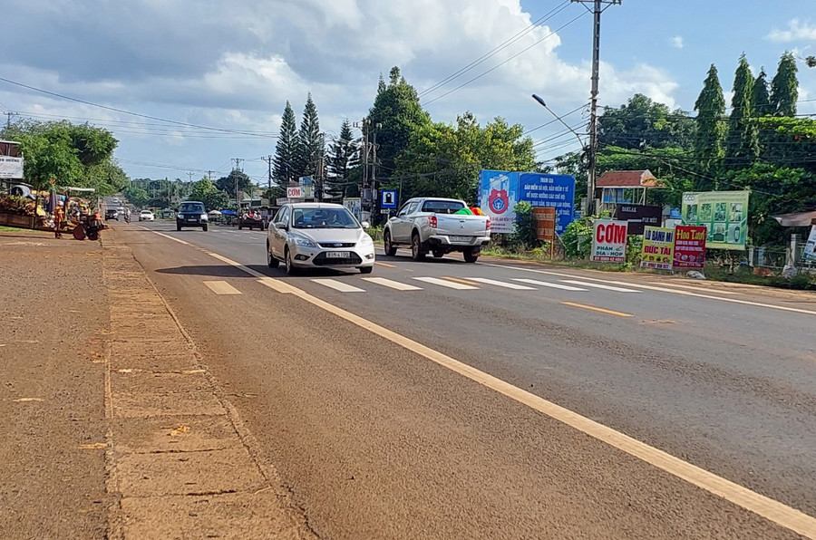 Một góc trung tâm xã Ia Hrú. Ảnh: Nguyễn Diệp Một góc trung tâm xã Ia Hrú. Ảnh: Nguyễn Diệp