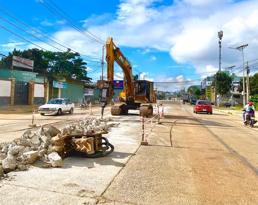 Đường Lê Đại Hành, TP. Pleiku (đoạn từ đường Vạn Kiếp đến Ngã tư Biển Hồ) tăng 20 tỷ đồng từ vốn cân đối theo tiêu chí nguồn ngân sách địa phương. Ảnh: Hà Duy