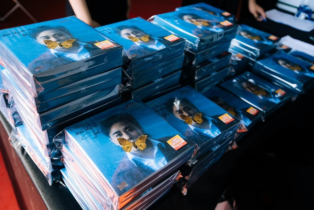 Album Người đang yêu của Trung Quân Album Người đang yêu của Trung Quân