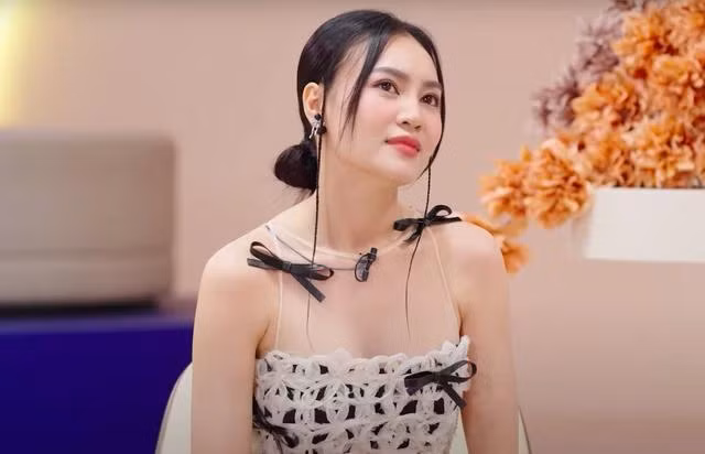 Lan Ngọc gặt hái được thành công đáng mơ ước với vai diễn đầu tay trong Cánh đồng bất tận. Tuy nhiên, nữ diễn viên thừa nhận suốt 13 năm qua cô chưa thực sự đột phá