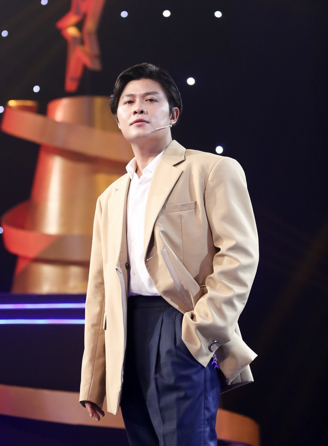 Nguyễn Văn Chung cho rằng hát live tốt là điều cần có ở một ca sĩ Nguyễn Văn Chung cho rằng hát live tốt là điều cần có ở một ca sĩ