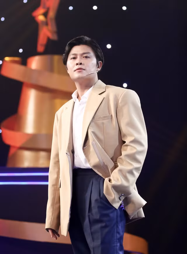 Nguyễn Văn Chung cho rằng hát live tốt là điều cần có ở một ca sĩ