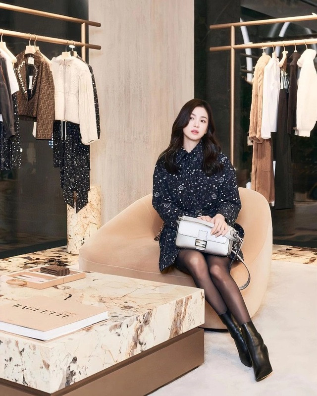 Song Hye Kyo là đại sứ của Fendi Song Hye Kyo là đại sứ của Fendi