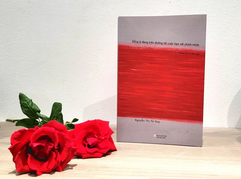 Cuốn sách &quot;Sống là đang trên đường tới cuộc hẹn với chính mình&quot;