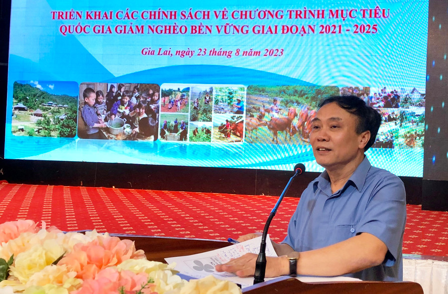 Ông Lê Đức Thịnh-Cục trưởng Cục Kinh tế hợp tác và PTNT phát biểu kết luận Hội thảo. Ảnh: Lê Nam Ông Lê Đức Thịnh-Cục trưởng Cục Kinh tế hợp tác và PTNT phát biểu kết luận Hội thảo. Ảnh: Lê Nam