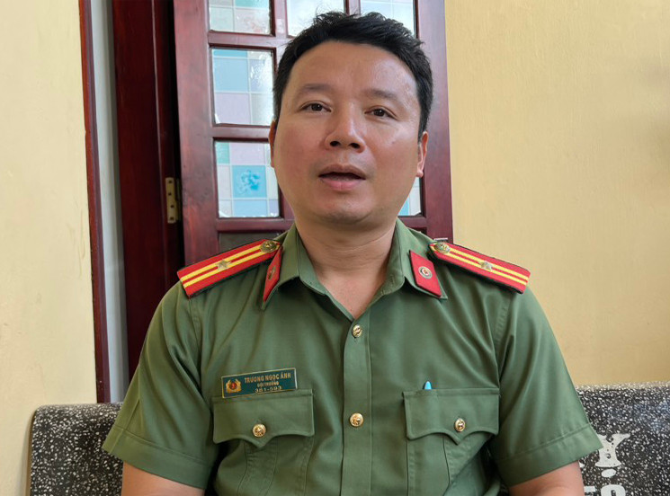 Thiếu tá Trương Ngọc Ánh-Bí thư chi bộ 1. Ảnh: Phương Loan Thiếu tá Trương Ngọc Ánh-Bí thư chi bộ 1. Ảnh: Phương Loan