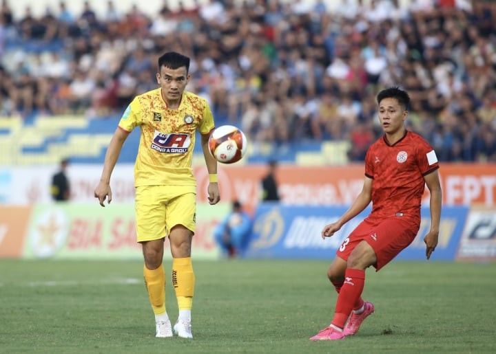 Đàm Tiến Dũng chia tay CLB Thanh Hóa. Đàm Tiến Dũng chia tay CLB Thanh Hóa.