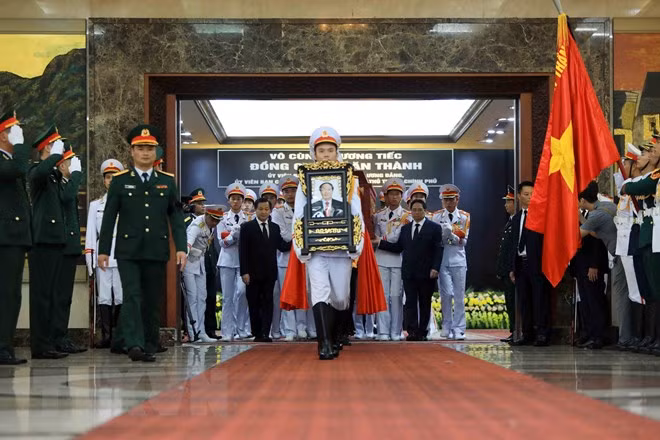 Lễ Di quan Phó Thủ tướng Lê Văn Thành. Ảnh: An Đăng/TTXVN