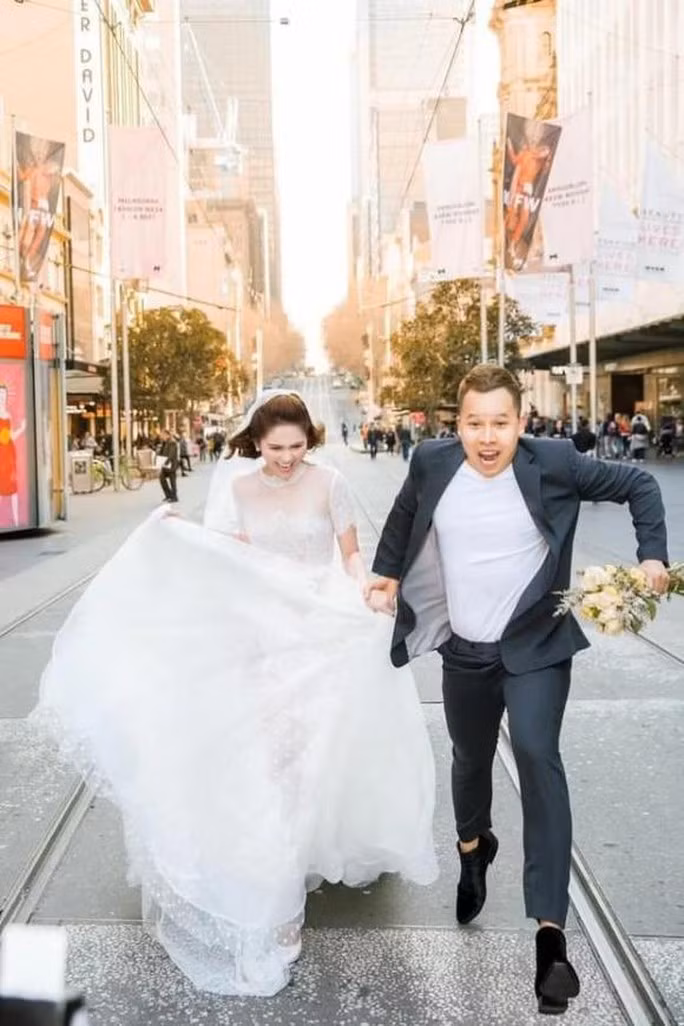 Thực tế thì cả hai vẫn rất mặn nồng dù dạo gần đây, có tin Ngọc Trinh đang là "một cặp" với bác sĩ Thịnh