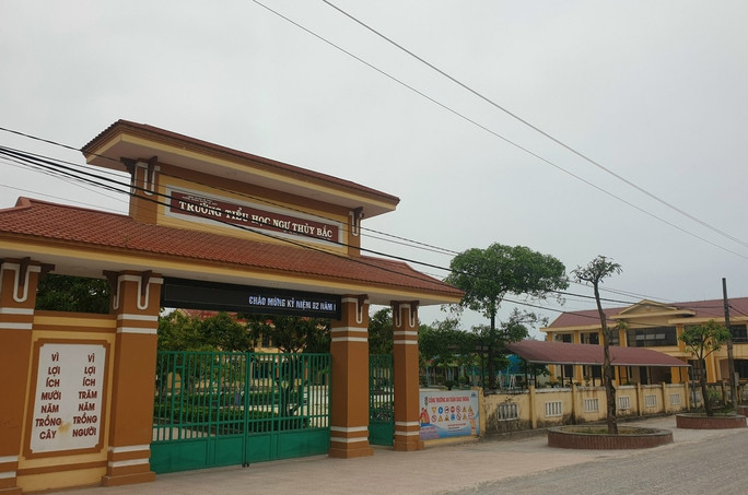 Giáng chức hiệu trưởng đánh hiệu phó nhập viện - Ảnh 1. Trường Tiểu học Ngư Thủy Bắc