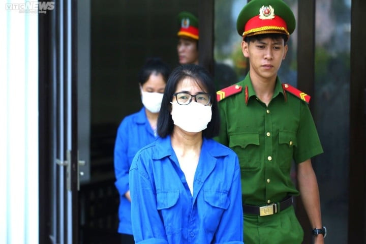 Bị cáo Nguyễn Thị Thanh Nhàn. Bị cáo Nguyễn Thị Thanh Nhàn.