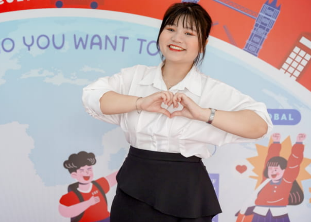 Nữ sinh học song bằng và tốt nghiệp với kết quả 'không thể tin nỗi' - Ảnh 3. Thời sinh viên của Linh kết thúc trọn vẹn với 2 bằng đại học xếp loại xuất sắc và giỏi. Ảnh: Phong Linh