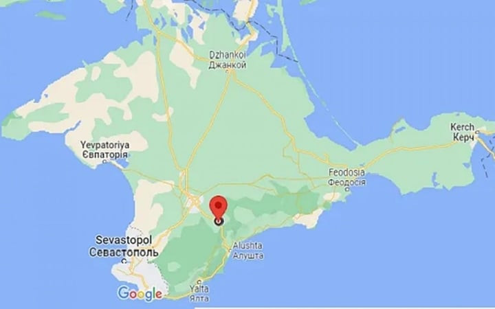 Vị trí quân Nga bị Ukraine tấn công trên bán đảo Crimea. Ảnh: Google Map Vị trí quân Nga bị Ukraine tấn công trên bán đảo Crimea. Ảnh: Google Map
