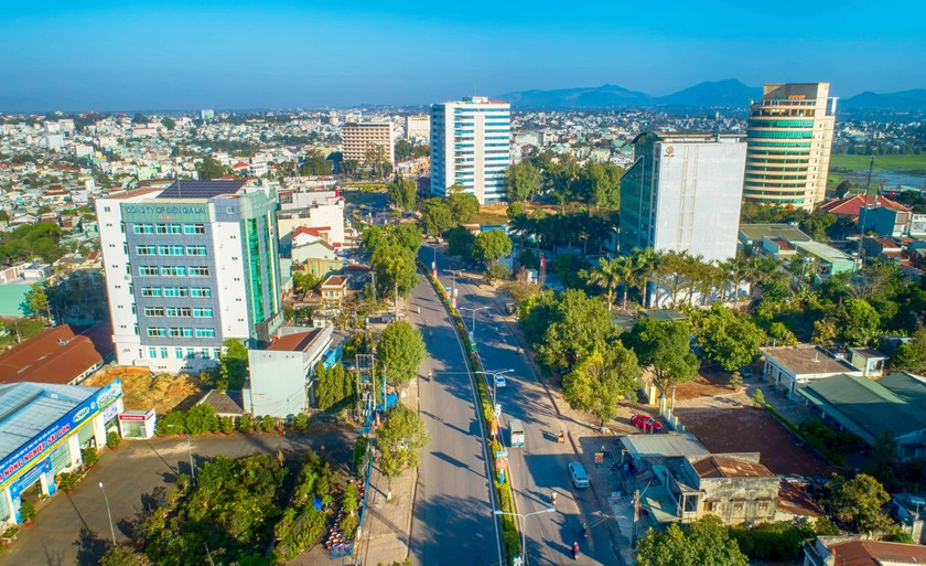 Diện mạo đô thị Pleiku ngày càng khang trang, hiện đại. Ảnh: Phan Nguyên Diện mạo đô thị Pleiku ngày càng khang trang, hiện đại. Ảnh: Phan Nguyên