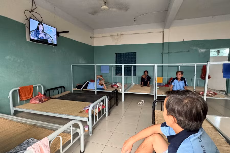 Phòng sinh hoạt của các trường hợp lang thang xin ăn đưa về Trung tâm hỗ trợ xã hội TP.HCM