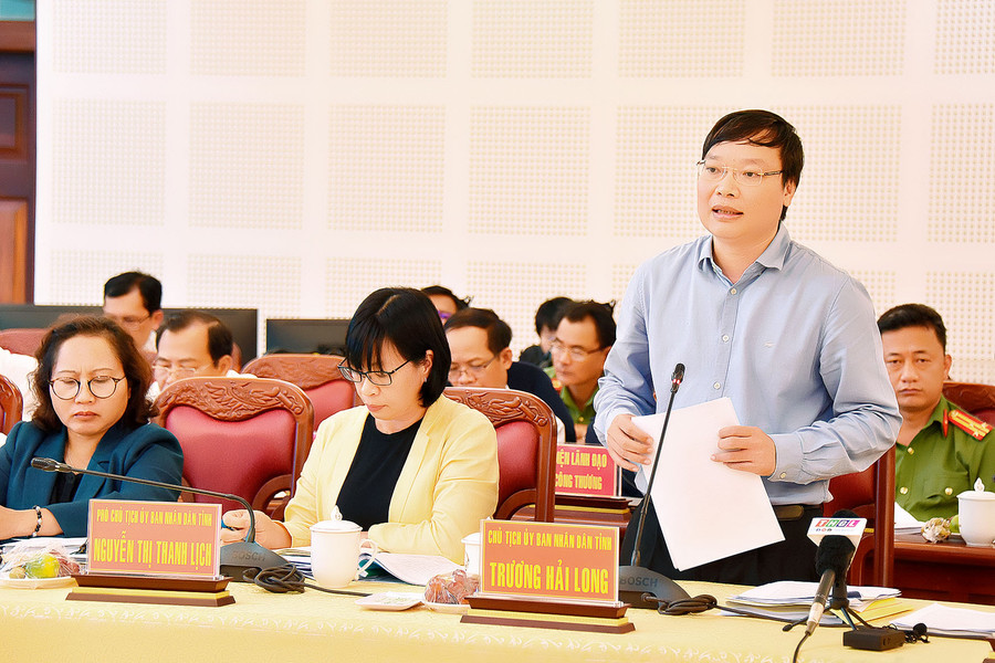 Chủ tịch UBND tỉnh Trương Hải Long phát biểu tại hội nghị. Ảnh: Đức Thụy Chủ tịch UBND tỉnh Trương Hải Long phát biểu tại hội nghị. Ảnh: Đức Thụy